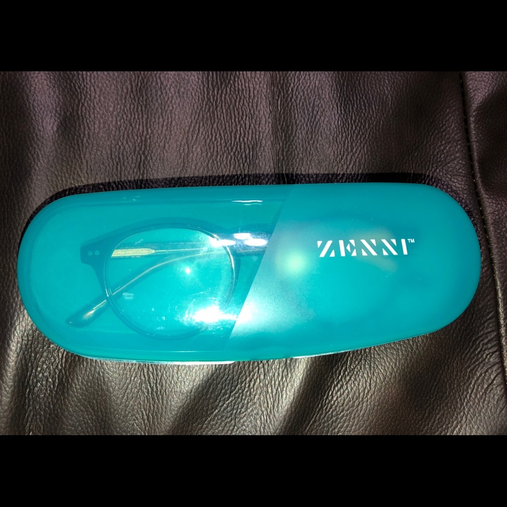 glasses - Picture 2 of 5